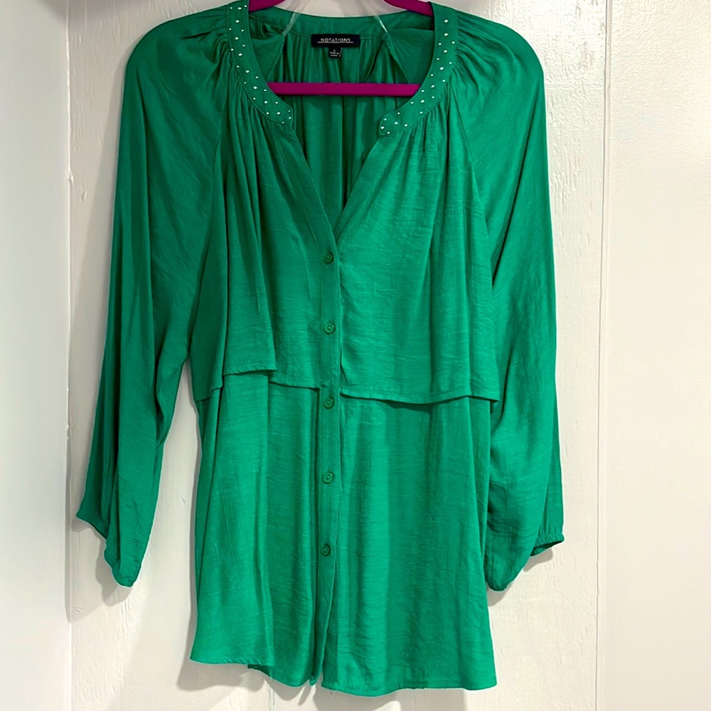 Green 3/4 sleeve top